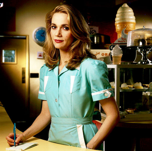 Exclusive: A little spotlight into Peggy Lipton’s life geotv.ge